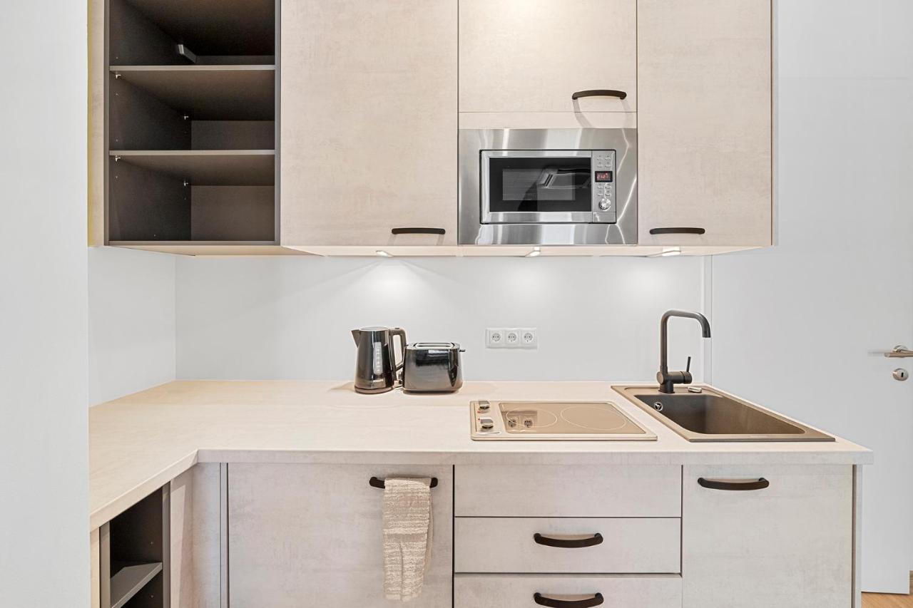 Vibestudio 302 - Central - Ac - Near Parking Wina Bagian luar foto
